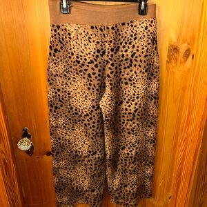 Ann Taylor Factory Leopard Print Cropped Pants